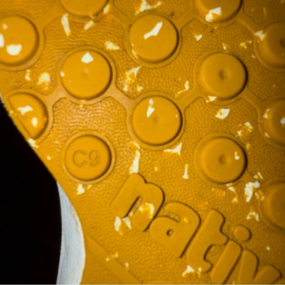 Native Kids Water Shoes - White and Tan - Picture 13 of 14